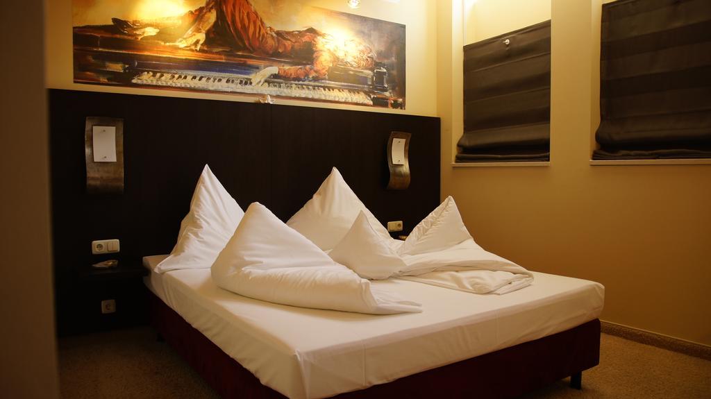 Gersthofer Auszeit Hotel Gersthofen Ngoại thất bức ảnh